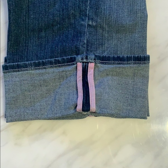 7 For All Mankind Jean Capris.  Sz 27 - Picture 4 of 4
